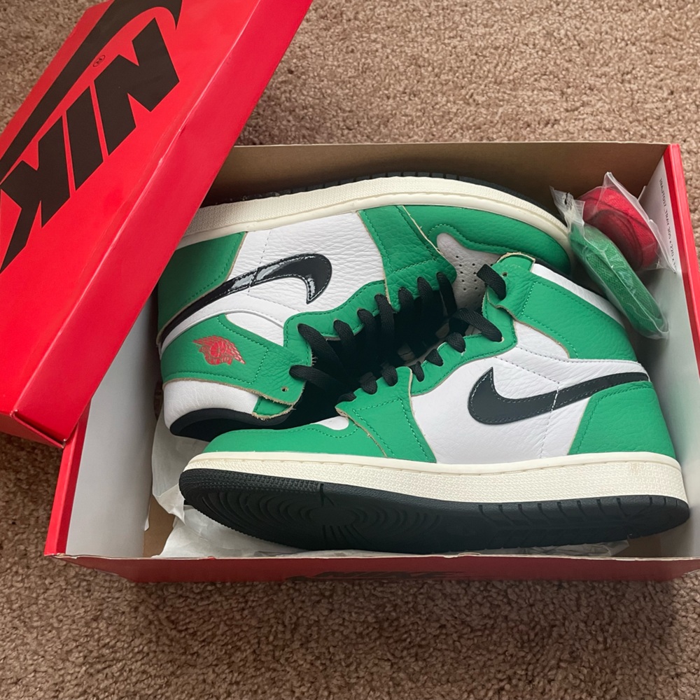 LUCKY GREEN JORDANS